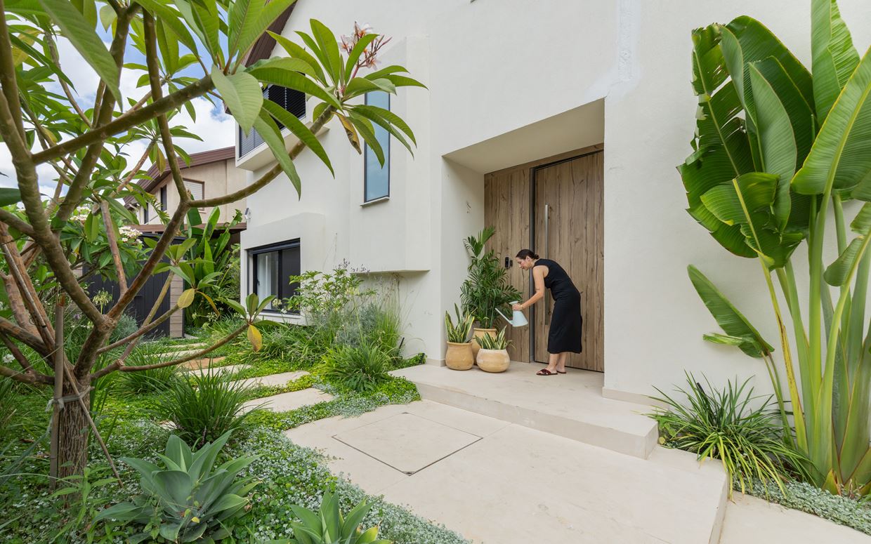 לחיצה להגדלת תמונה דלת כניסה הורייזן קו אפס